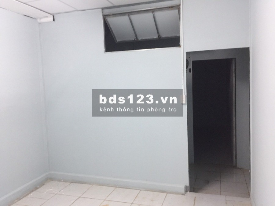 Giá: 2tr5 đến 2tr8/th. Chính chủ cho thuê phòng trọ Tô Hiến Thành, Quận 10