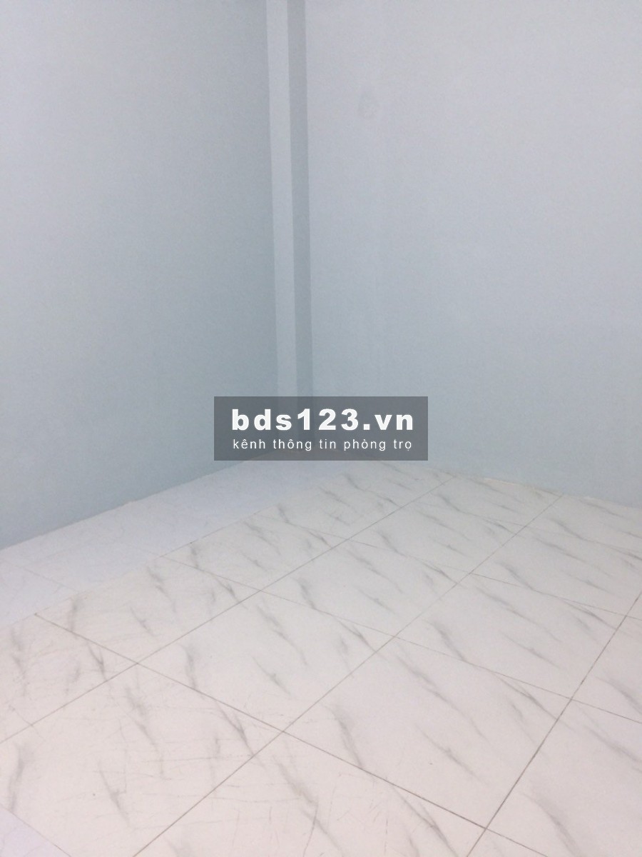 Giá: 2tr5 đến 2tr8/th. Chính chủ cho thuê phòng trọ Tô Hiến Thành, Quận 10