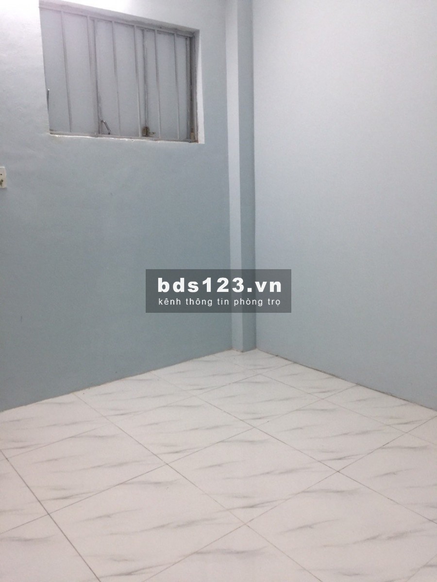 Giá: 2tr5 đến 2tr8/th. Chính chủ cho thuê phòng trọ Tô Hiến Thành, Quận 10