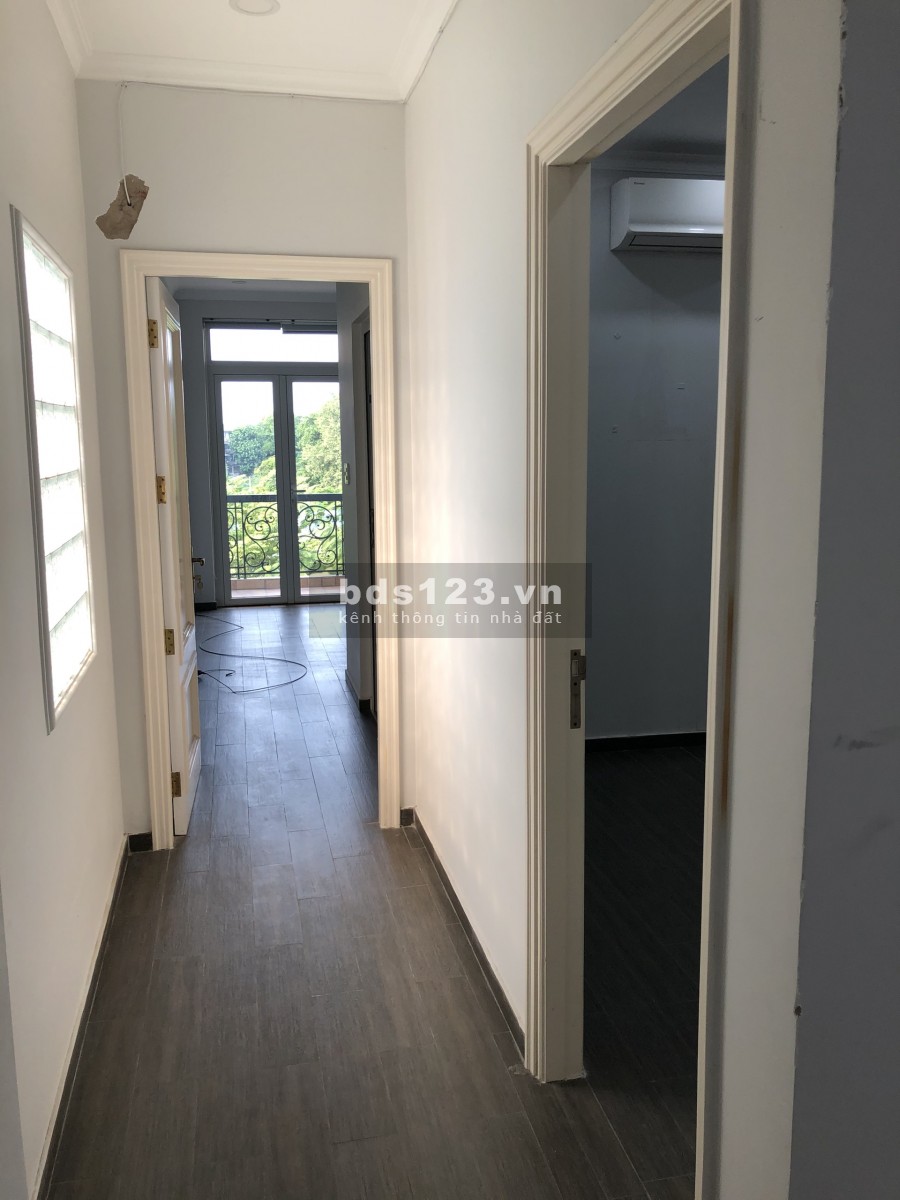 Nhà Mặt tiền 4.5x16m 1T-4L Trống suốt làm Vp,Showroom, Lớp học, TT A.Ngữ.