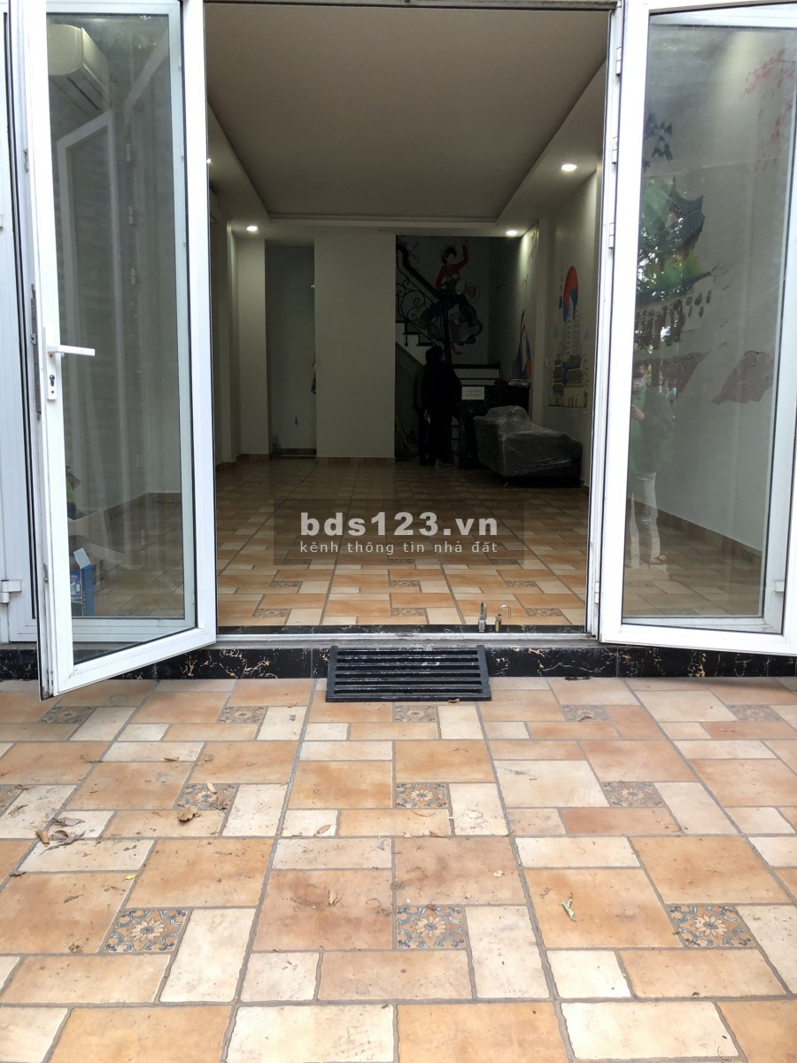 Nhà Mặt tiền 4.5x16m 1T-4L Trống suốt làm Vp,Showroom, Lớp học, TT A.Ngữ.
