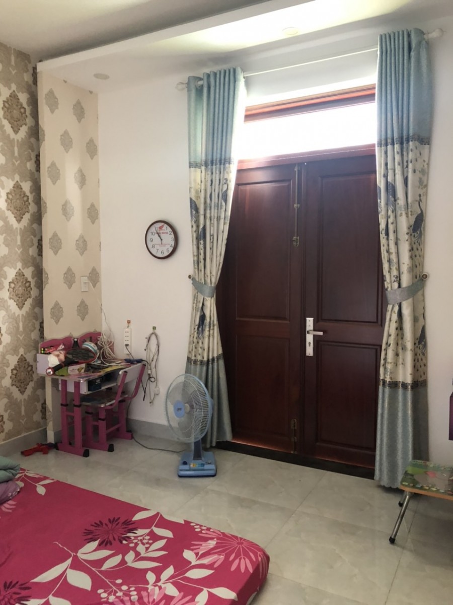 Bán Gấp Giá Rẻ Tặng nội thất Vip, Hẻm xe hơi, 4 Tầng, Đã Hoàn Công 50m2, 6.5 Tỷ