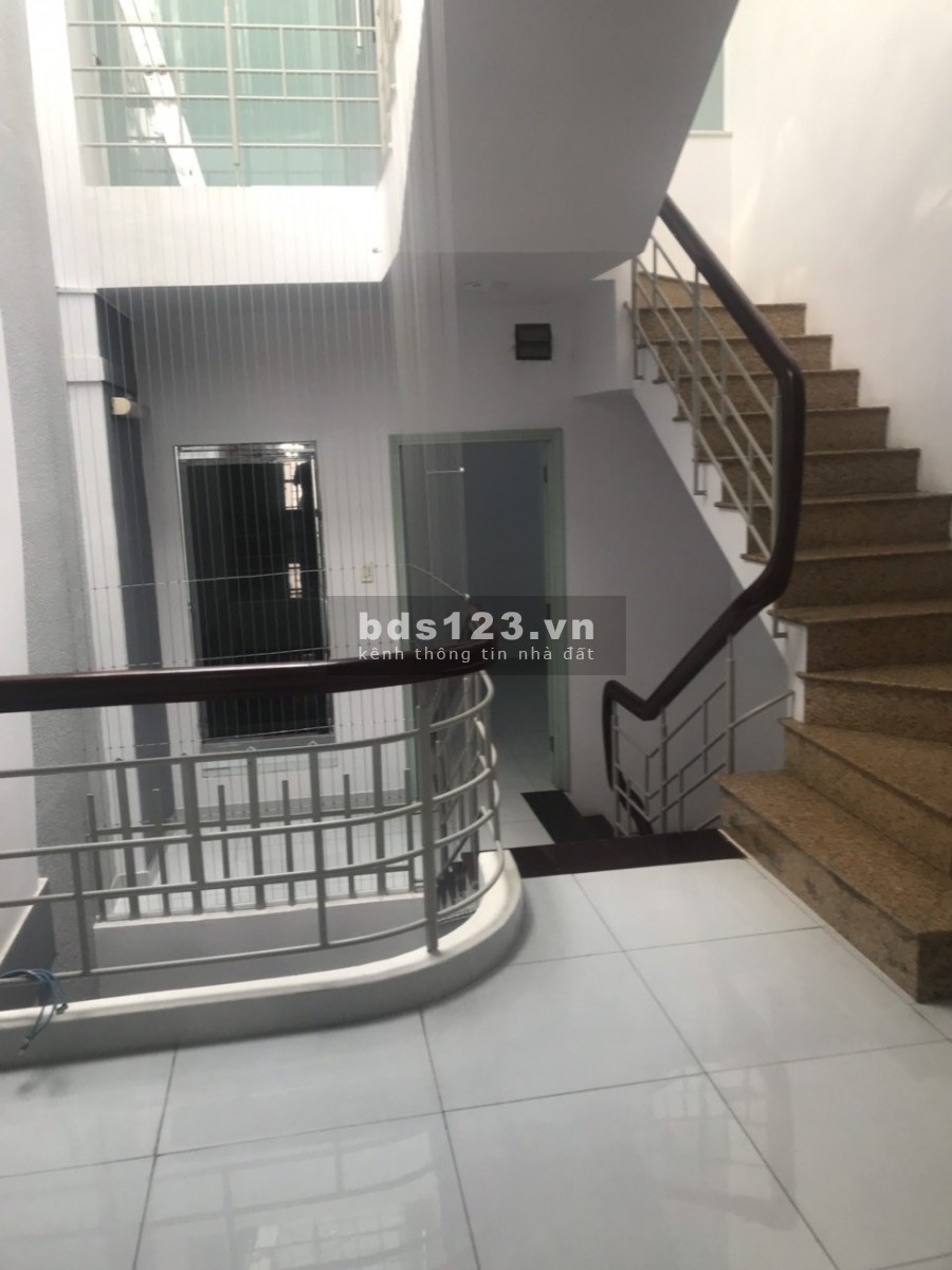 Nhà cho thuê MT Hoa Lan Phú Nhuận 4x18m nhà thiết kế lệch tầng có 6 phòng thích hợp làm Văn phòng công ty