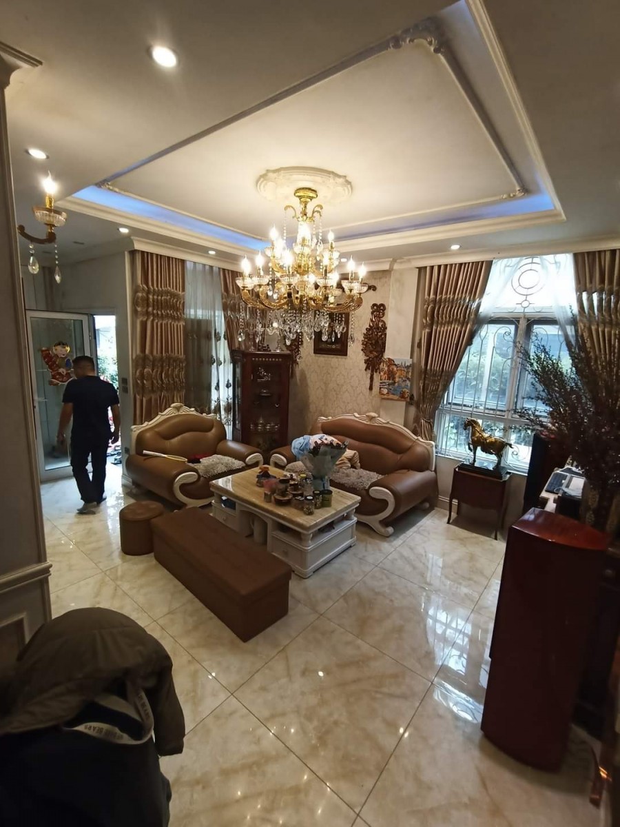 bán gấp Biệt Thự HUYNDAI Hà Đông 180m 3.5 tầng 19 tỷ, thiết kế sang trọng nâng tầm đẳng cấp