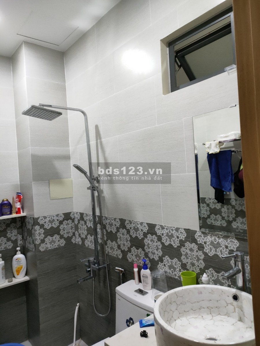 Cần cho thuê nhà số 41/x Lê Văn Linh, P13, Q4