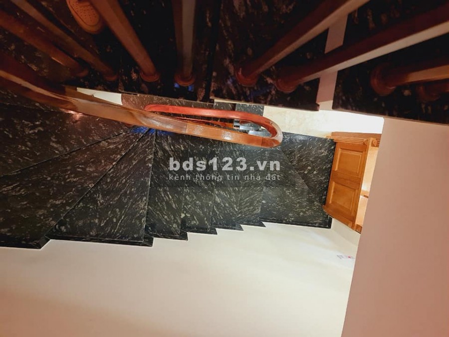 Bán nhà PL ô tô phố Mạc Thái Tổ, Cầu Giấy 40m2 x 7 tầng thang máy giá 10,5 tỷ. LH 0912442669