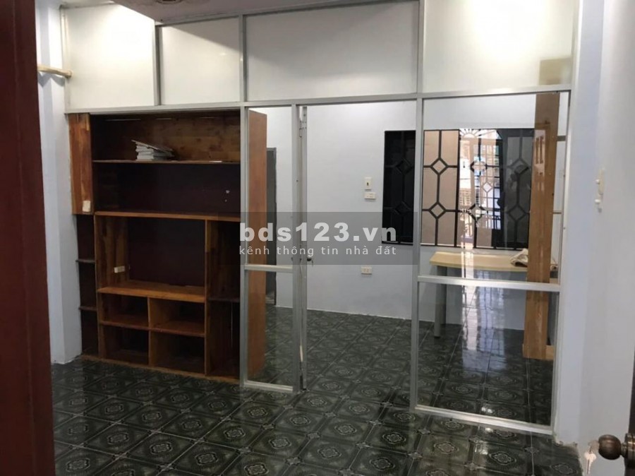 Tôi chính chủ bán gấp nhà 1T1L 48m2 đường xe hơi, ngay chợ Xuyên Á, giá bán nhanh 550tr, SHR