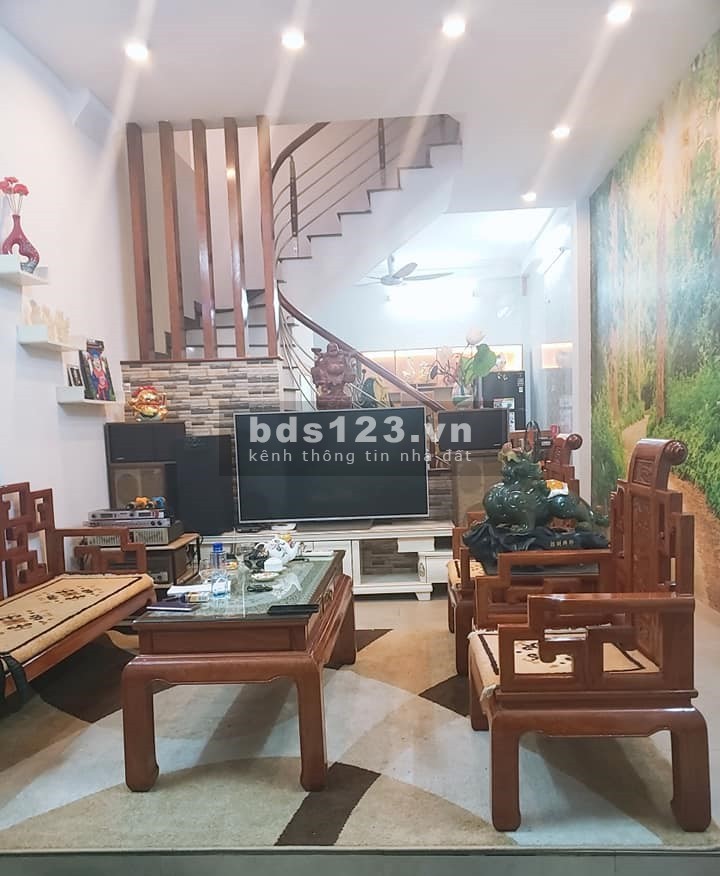Siêu Hiếm! Bán Nhà Ngã Tư Sở, 4 Tầng, Giá 2.1 tỷ. Siêu Rẻ!