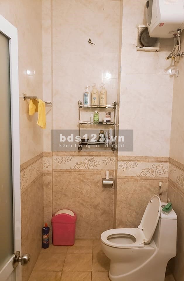 Siêu Hiếm! Bán Nhà Ngã Tư Sở, 4 Tầng, Giá 2.1 tỷ. Siêu Rẻ!