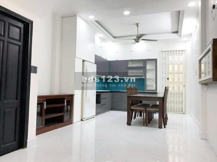 Nhà gần 9 tỷ tặng nội thất 1 tỷ HXH tận cửa Phường 15 Tân Bình KD đỉnh
