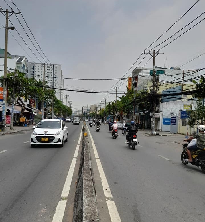 Mặt Tiền Đường Lớn 40m Phan Văn Hớn Q12 8mx20m Giá 21Tỷ