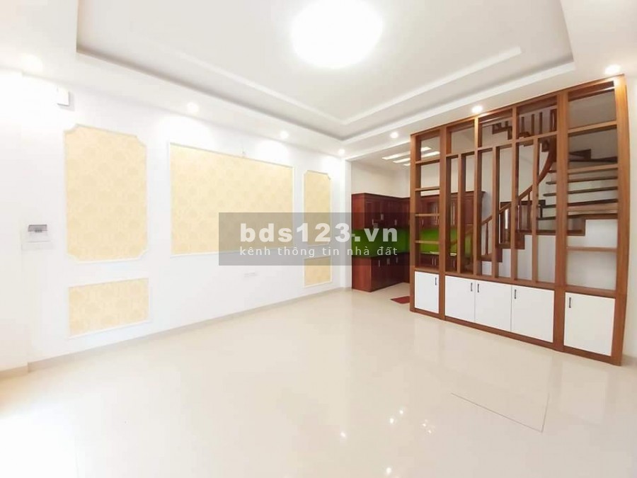 BÁN NHÀ MẶT PHỐ MINH KHAI GẦN TIMES CITY KD SẦM UẤT DT 55m2, giá 6 tỷ