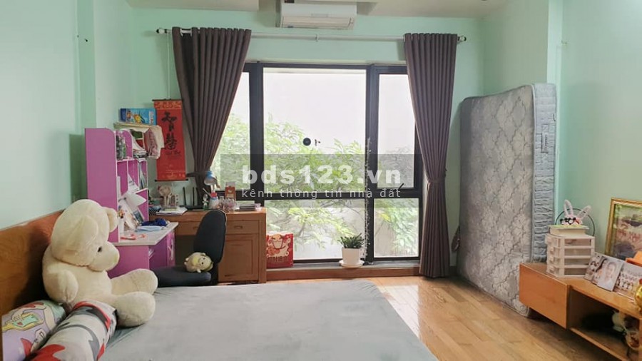Nhà đẹp Bồ Đề, ô tô, cách hồ 20m, 83m, MT 4m , ô chờ thang máy, 6.65 tỷ