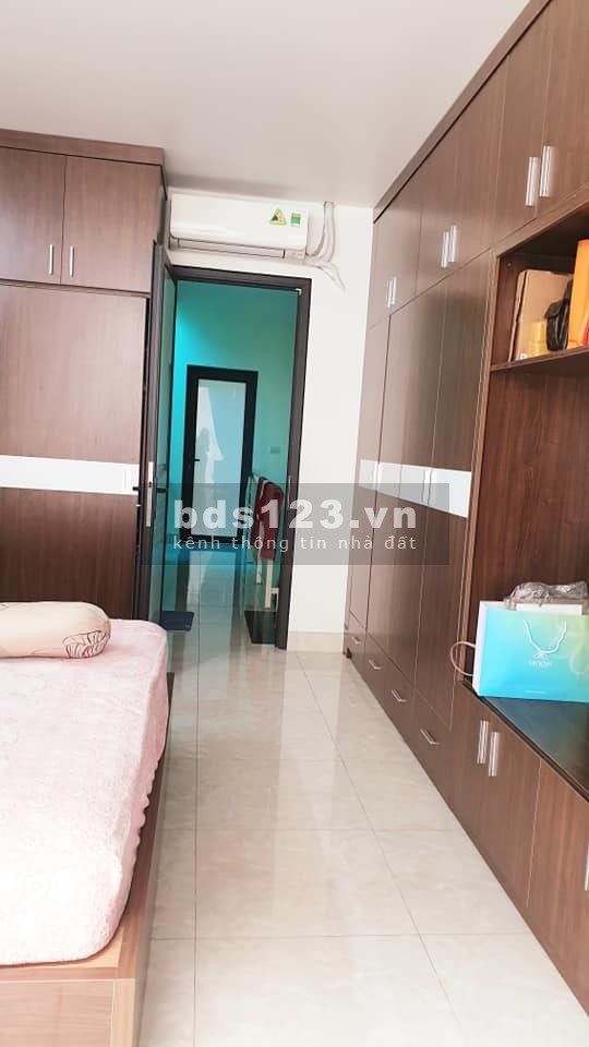 Nhà đẹp Bồ Đề, ô tô, cách hồ 20m, 83m, MT 4m , ô chờ thang máy, 6.65 tỷ