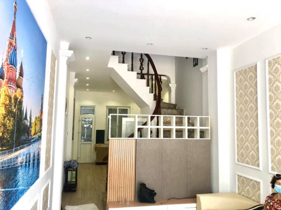 Siêu phẩm Láng, Đống Đa cách mặt phố 80M trước nhà 5M Thoáng trước sau