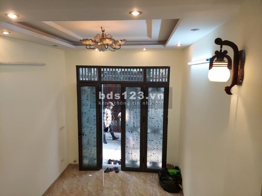Bán nhà riêng phố Nam Dư 34/38m2 tầng1 nhà xây 4 tầng 2,6 tỷ