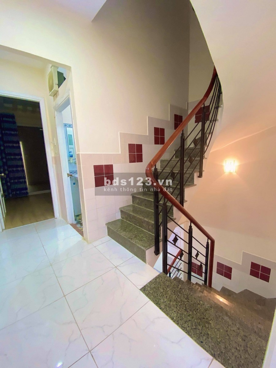 Bán nhà HXH Hoàng Hoa Thám, Phú Nhuận, 38m2, nhỉnh 5 tỷ, Gặp Dũng