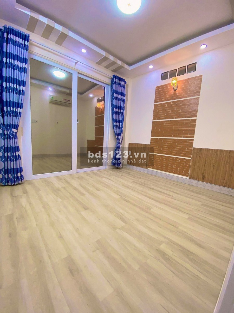 Bán nhà HXH Hoàng Hoa Thám, Phú Nhuận, 38m2, nhỉnh 5 tỷ, Gặp Dũng