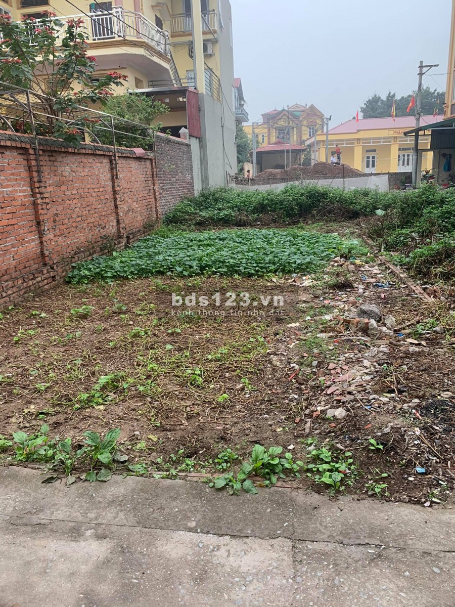 Bán 40m2 đất Giao Tất A, Kim Sơn ngay sau trường HV Toá Án giá 780tr. LH 0983253436