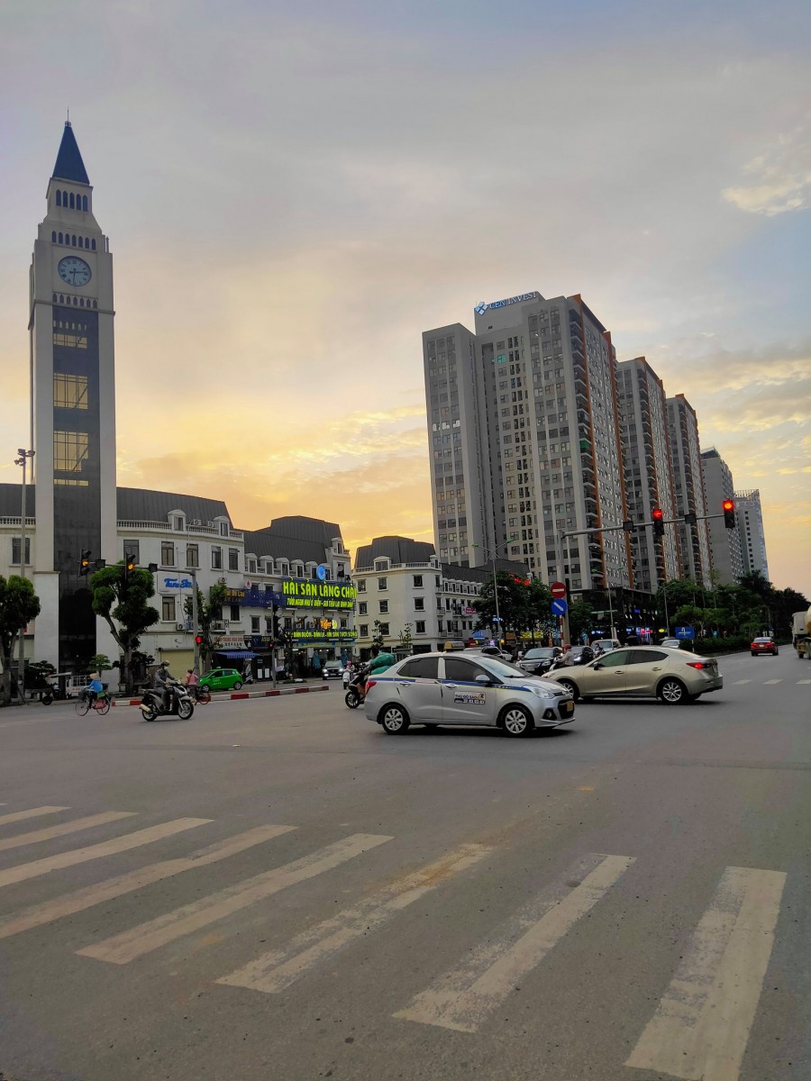 KĐT HIỆN ĐẠI VĂN PHÚ HÀ ĐÔNG PHÂN LÔ VỈA HÈ KINH DOANH 118M 5T MT 5M GIÁ CHỈ 10,8 TỶ