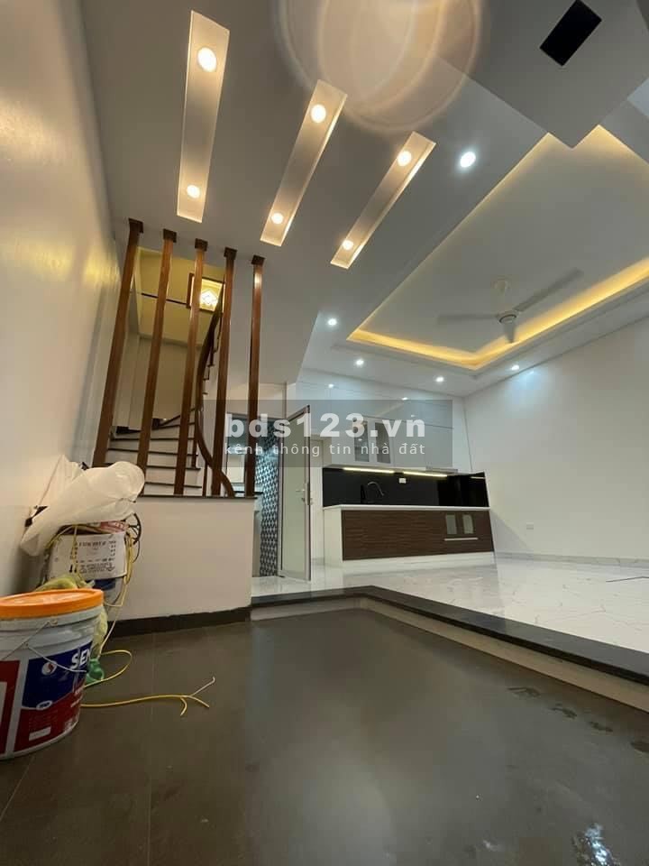 Bán nhà nguyên căn Cầu Giấy siêu đẹp