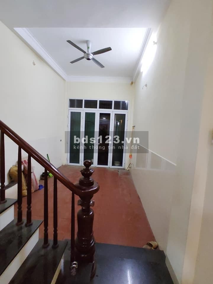 Hiếm ! Nhà đẹp phố Lĩnh Nam Hoàng Mai 52m 4 tầng, giá 4,1 tỷ