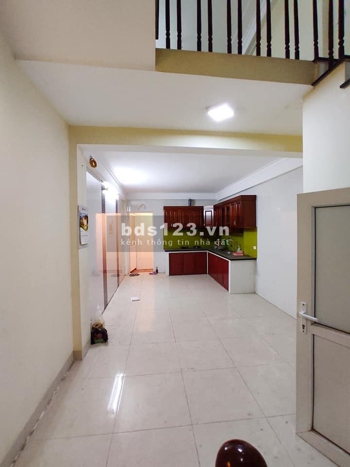 Hiếm ! Nhà đẹp phố Lĩnh Nam Hoàng Mai 52m 4 tầng, giá 4,1 tỷ
