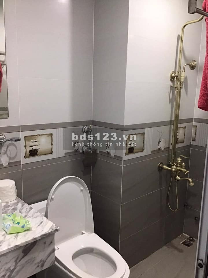 Bán căn hộ siêu ưu đãi tại FLC Star Tower 418 Quang Trung - Hà Đông 82m2 - 3PN - 2 tỷ. Lh: 0374393926
