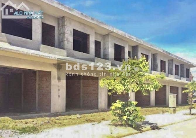 Bán Nhà 2 Tầng (Thiết Kế Lên Được 3 Tầng) Mái Bằng Khu C Huế Green City
