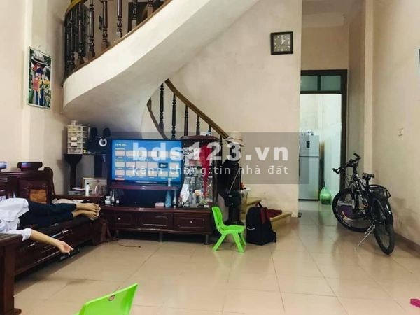 NHÀ TỰ XÂY NGÕ THOÁNG RỘNG GẦN Ô TÔ SỔ HOA HẬU HƯỞNG…