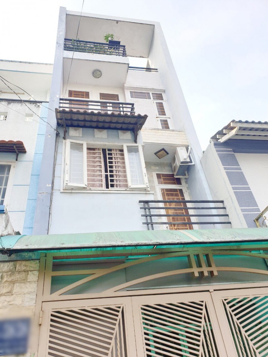 Nhà 3 lầu/5PN hẻm 184 Âu Dương Lân F3 Q8