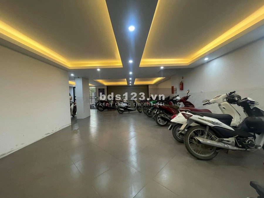 Bán gấp toà chung cư tại Cầu Diễn, dòng tiền 170 triệu/tháng, dt 150m2, 40 phòng, giá 21 tỷ