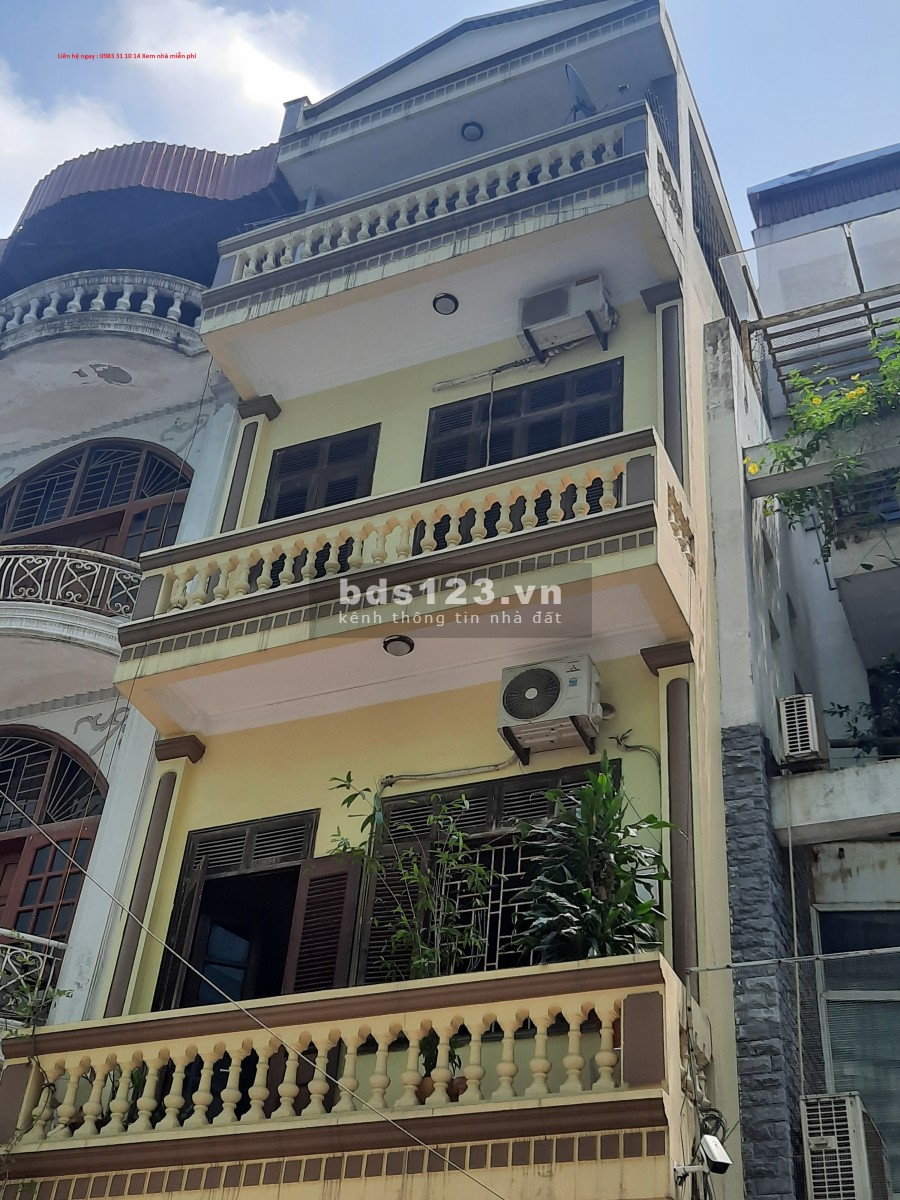 Bán nhà Ngô Gia Tự 4 tầng mặt tiền 4,5m-Kinh doanh tốt, oto tránh