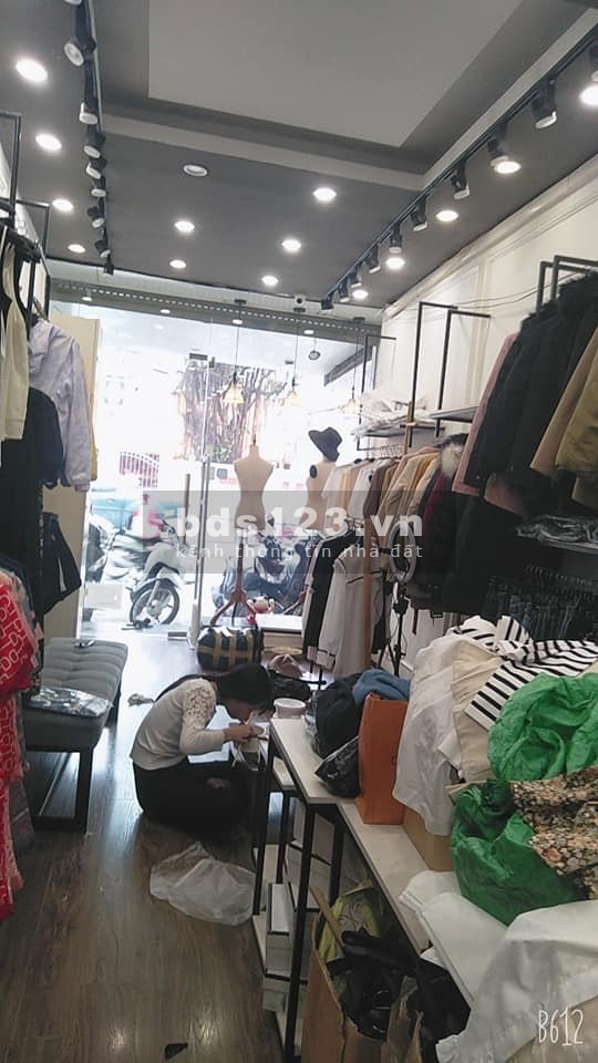 Nhà phố Nguyễn Lương Bằng, dtsd 90m2, 4 tầng đúc 3.5m, mặt tiền lớn, giá 20.7 tỷ, kinh doanh thuận tiện