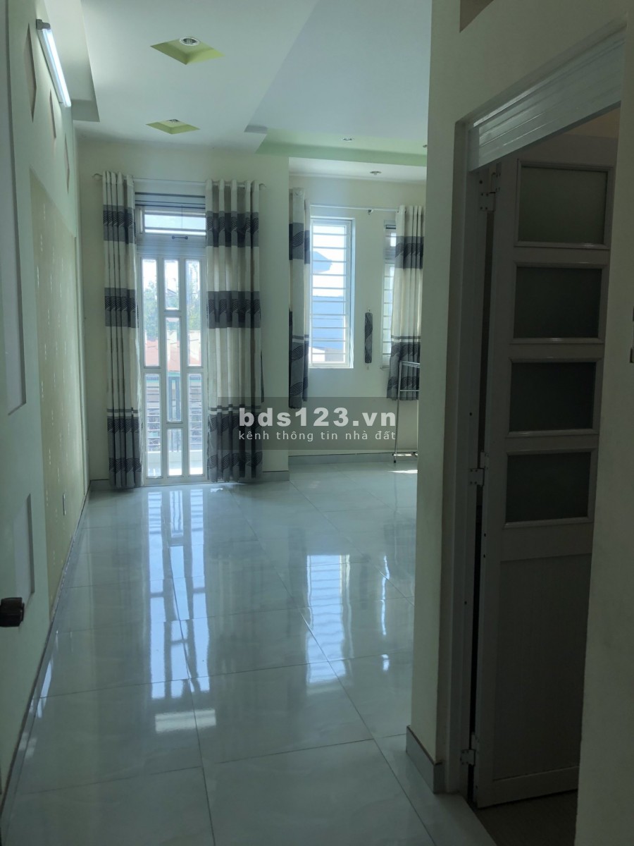 CHDV Đẹp Đường Số 17 Trệt 3Lầu-ST 7PN Giá 21Tr/th