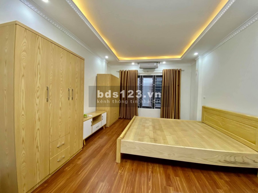 BÁN NHANH NHÀ MỚI TRUNG KÍNH HÀNG HIẾM GẦN ÔTÔ VỀ Ở LUÔN 40M2 GIÁ NHỈNH 4 TỶ