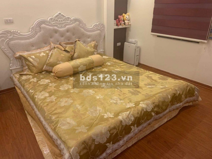 Cần bán nhà Hà Đông 5 tầng 30m2 mặt tiền 5m giá chỉ 2,3 tỷ.