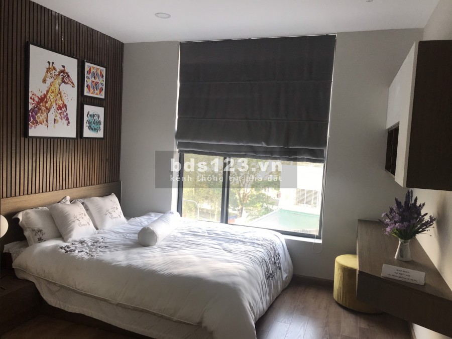 Bán chung cư 2PN 2WC 65,6m2 giá 1,9 tỷ dự án ROSE TOWN 79 Ngọc Hồi