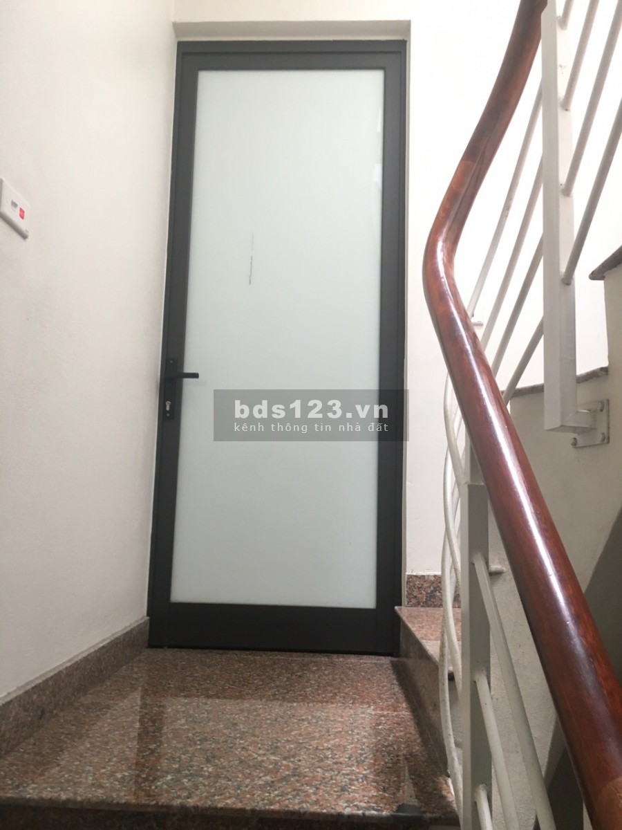 Chỉ 2.35 tỷ, có nhà xinh xẻo 4 tầng, ô tô vào tận nhà, Phố Ngọc Thụy- Long Biên- Hà Nội