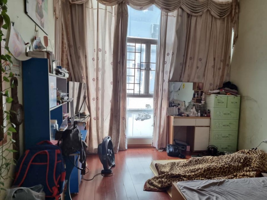 Bán nhà DT 42m, MT 4m , 3T, giá chào 4.6 tỷ.Lạc Long Quân, Tây Hồ.