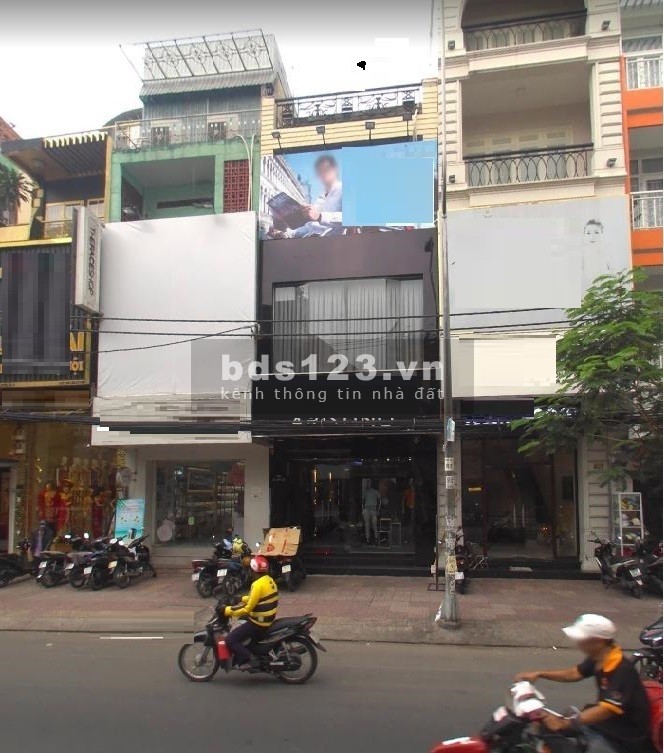 Nhà MT Đường Tân Sơn Nhì. DT: 4 x 16. Khu KD nhộn nhịp 2L