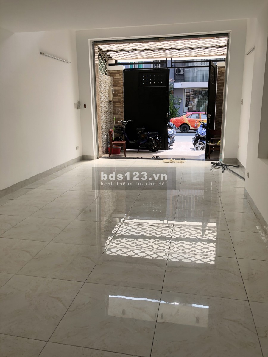 Cho Thuê Nhà mặt tiền Nguyễn Ngọc Phương: Trệt Lửng 3 Lầu: DTSD 350m2: cho đầu tư CH, Homestay