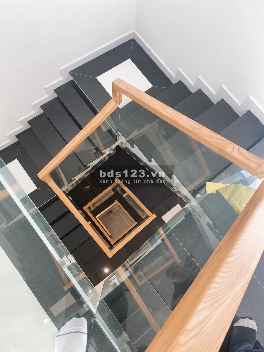 80M2 THÍCH BỬU ĐĂNG GÒ VẤP 4 TẦNG GIÁ 5.9 TỶ NỞ HẬU MUA NHÀ TẶNG MT PHẠM VĂN ĐỒNG 100M