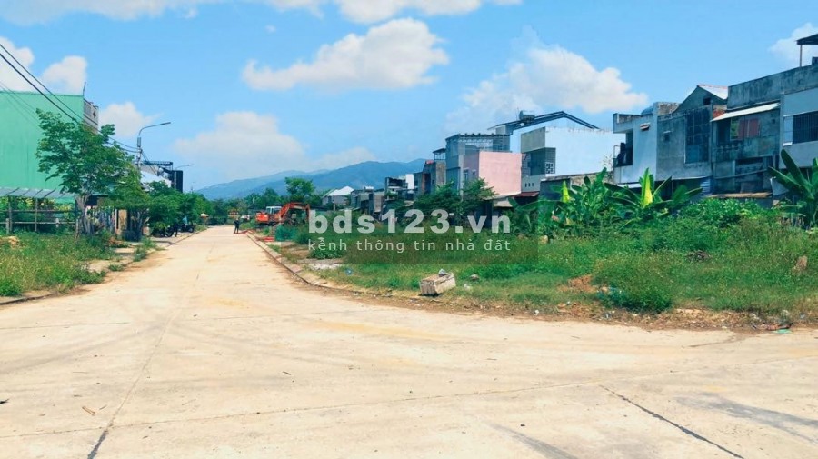 Đất vàng TT Ái Nghĩa giá 990tr/97m2 CHÍNH CHỦ bán gấp.