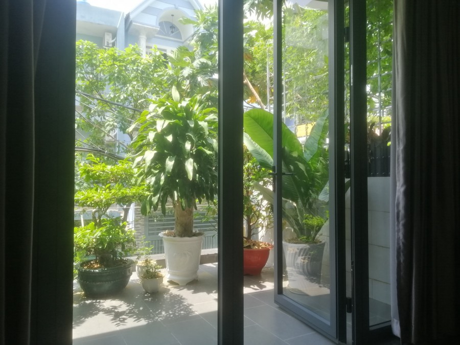 Vay xã hội đen Bán gấp Nhà đẹp long lanh, 392/8B Nguyễn Tri Phương, Quận 10, 40m2, 3 Tầng, 5 Tỷ 2