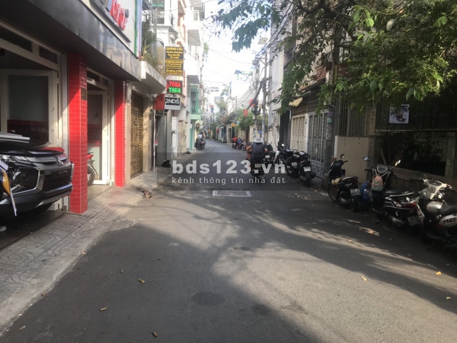 Nhà cho thuê nguyên căn Đoàn Thị Điểm P2 Phú Nhuận (6x18m-trệt 3 lầu)có lối hông đi lên hẻm 5m thông ra Phan Xích Long