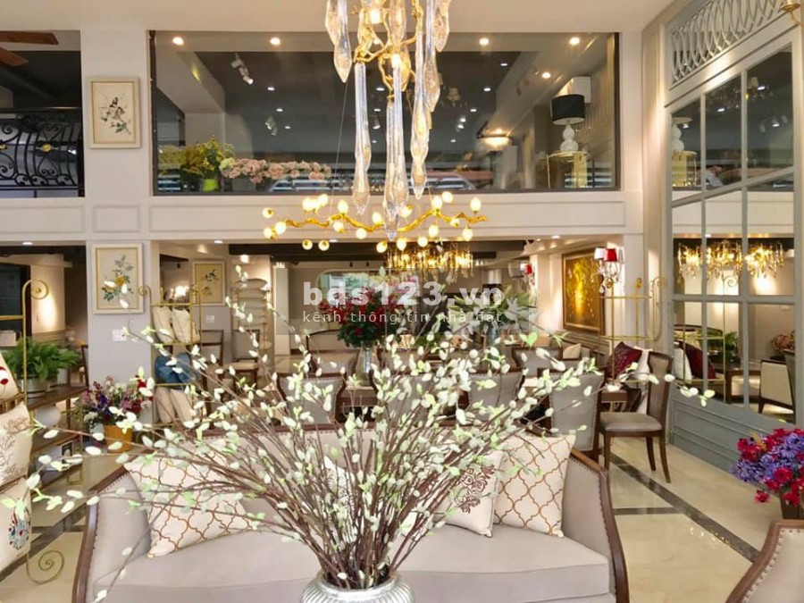 Biệt thự liền kề Dịch Vọng Hậu Cầu Giấy, 220m2 x 8 tầng, mặt tiền 11m, giá 65 tỷ