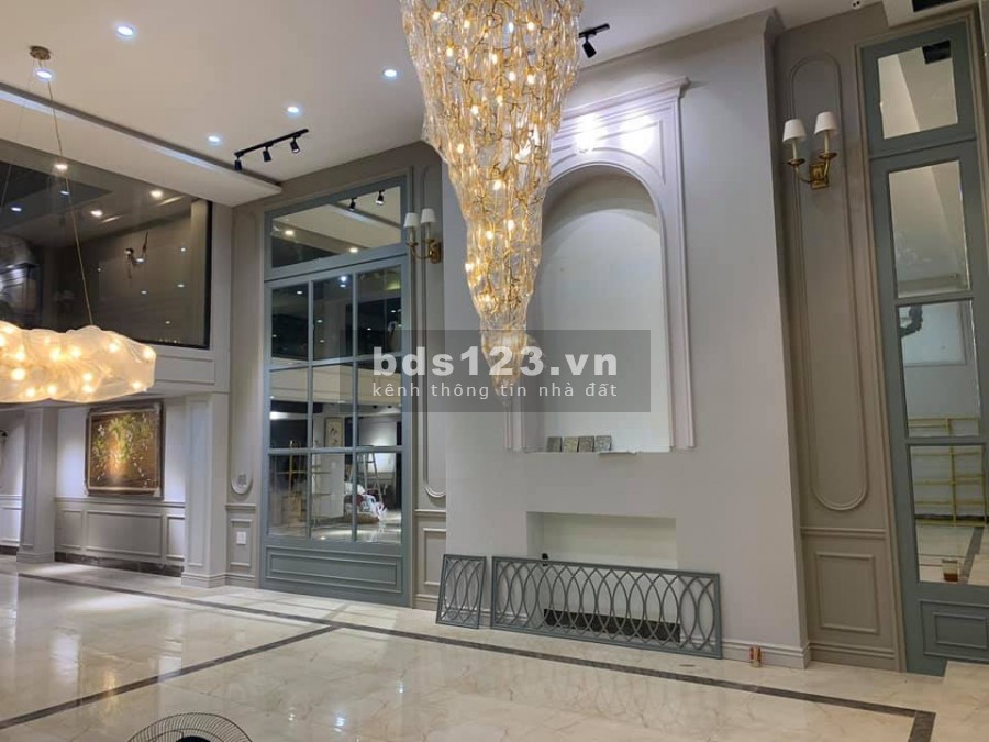 Biệt thự liền kề Dịch Vọng Hậu Cầu Giấy, 220m2 x 8 tầng, mặt tiền 11m, giá 65 tỷ