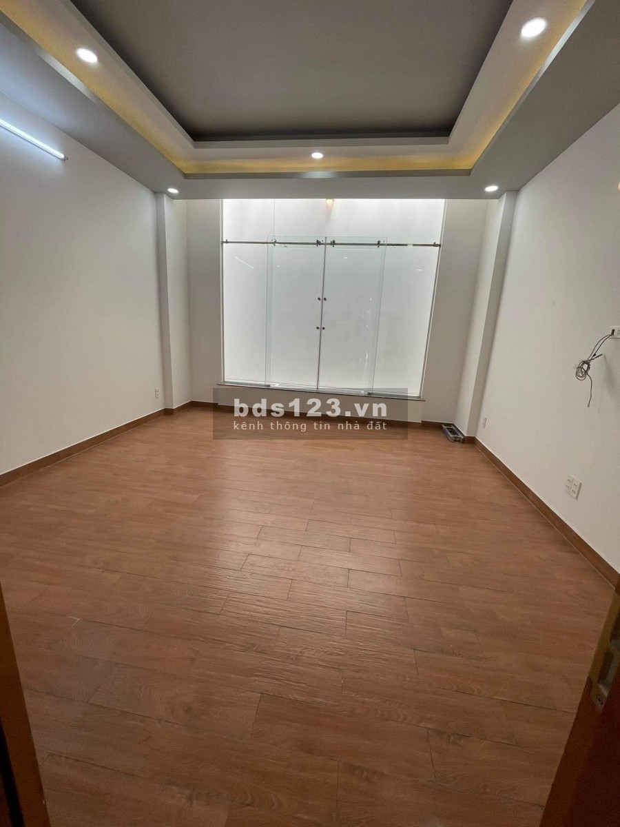 Chỉ 120 triệu/m cho DT (4,5x12), HXH Âu Cơ Tân Phú, nhà đẹp lại rẻ.