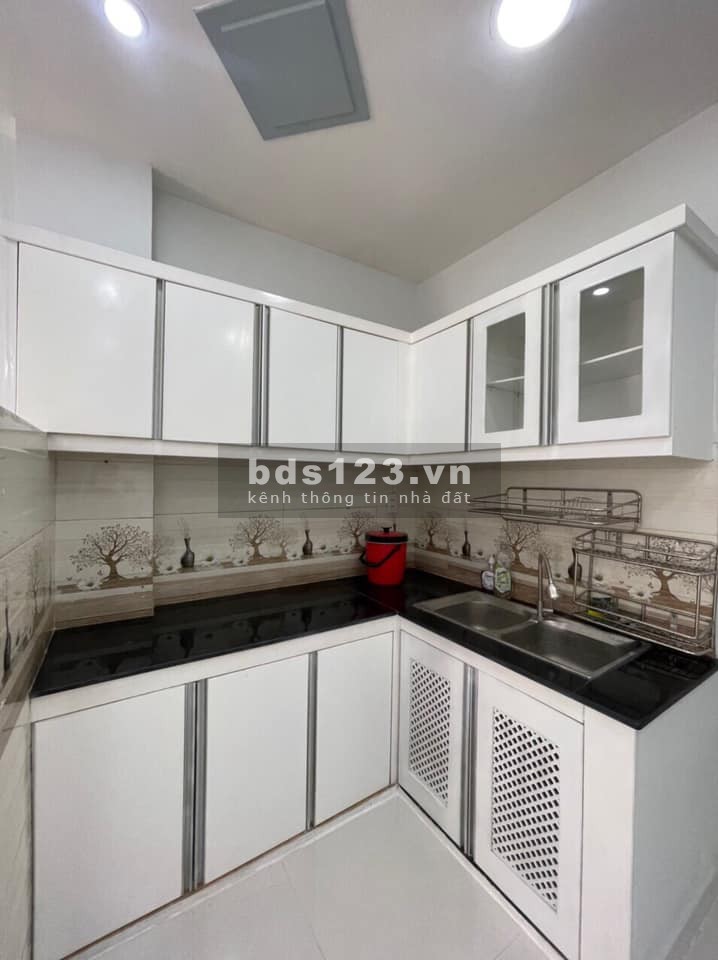 Trần Quý Cáp, 50m2, chỉ 4 tỷ 500 triệu, nhà ở ngay, đẹp, ngang 5m